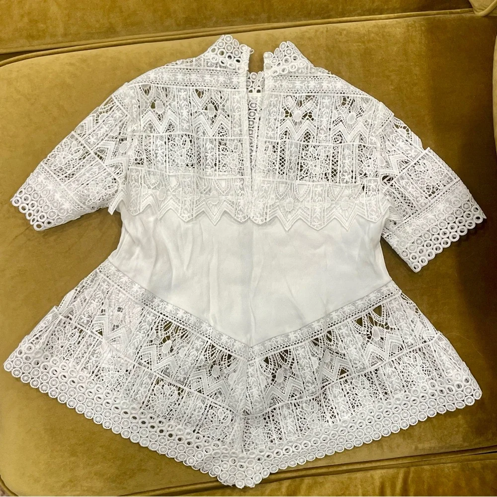 Alexis lace short sleeve, high neck blouse, handkerchief hem, white, szXS, GUC - Picture 6 of 13